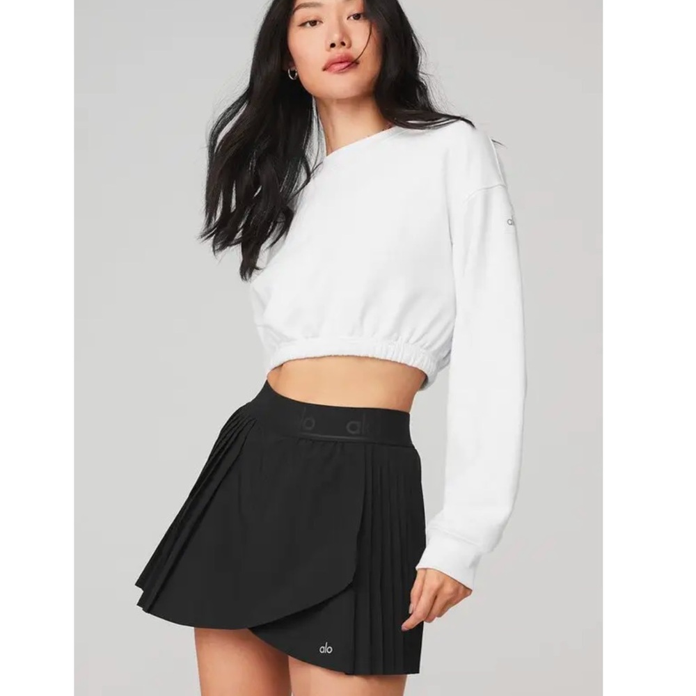 ALO Yoga White Cropped Sweatshirt